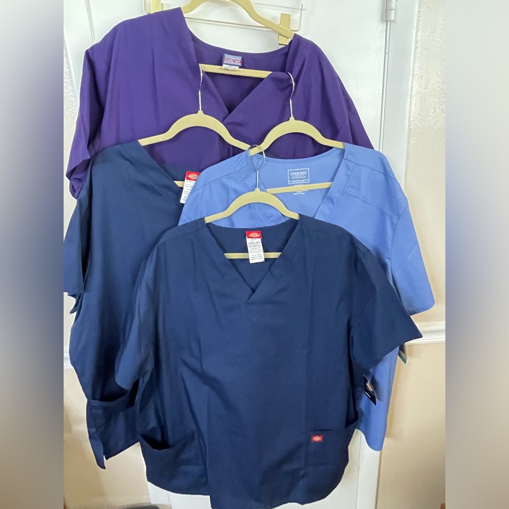 LOT of 3 Scrub SETS  PLUS 1 Scrub top all size 2 XL  unisex Dickies Cherokee NEW - Picture 2 of 16